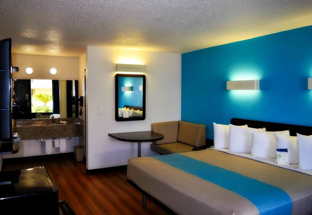 Sky Palace Inn & Suites By Jasper Beeville Quarto foto